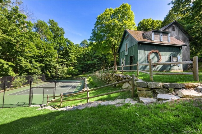 31 Kittredge Dr in Carmel, NY - Building Photo - Building Photo