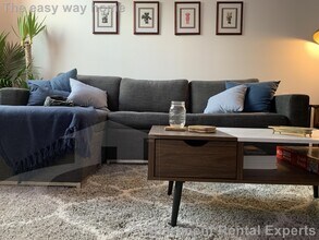 14 Locust St in Everett, MA - Building Photo - Building Photo