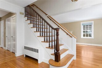 8 Sylvan St in Newport, RI - Building Photo - Building Photo