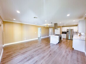 3017 W 84th St in Inglewood, CA - Building Photo - Building Photo