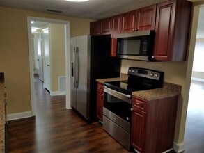 7724 Jasmine Blvd in Port Richey, FL - Building Photo - Building Photo