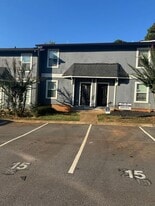 2340 Beaver Ruin Rd in Norcross, GA - Building Photo