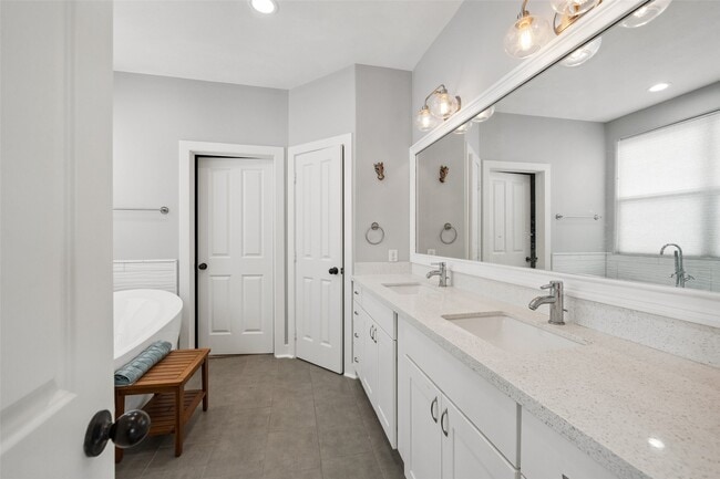 property at 1317 Bomar St