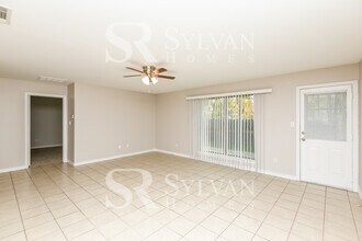 7504 Circle Dr in North Richland Hills, TX - Foto de edificio - Building Photo