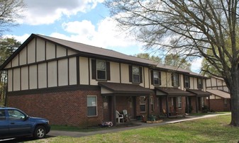 800 Brook St Apartments