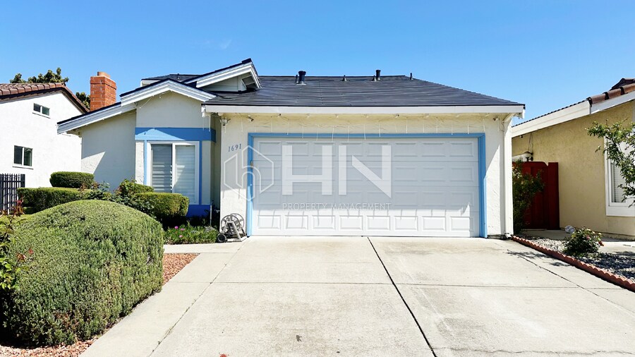 1691 Chesterton Cir in San Jose, CA - Building Photo