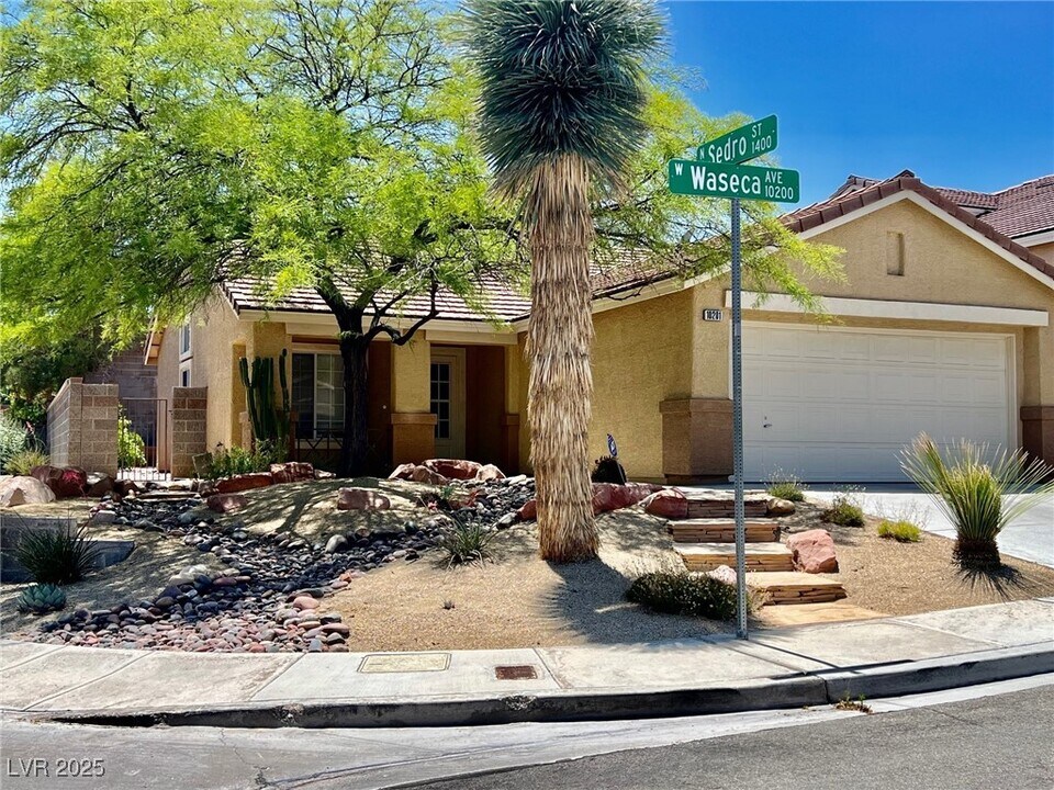 10201 Waseca Ave in Las Vegas, NV - Building Photo