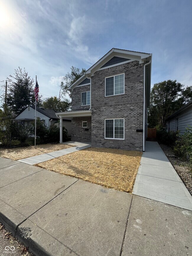 526 N Elder Ave in Indianapolis, IN - Building Photo - Building Photo