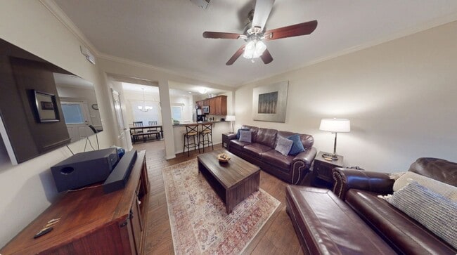 1000 Spring Loop in College Station, TX - Building Photo - Building Photo