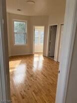 609-611-611 S 19th St, Unit 2 in Newark, NJ - Building Photo