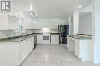 1 Kenwell Ct in Wasaga Beach, ON - Building Photo - Building Photo