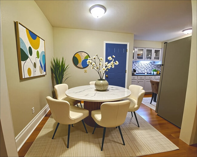 1209 Pine St, Unit 1209 Pine Apt #2 in Muskegon, MI - Foto de edificio - Building Photo