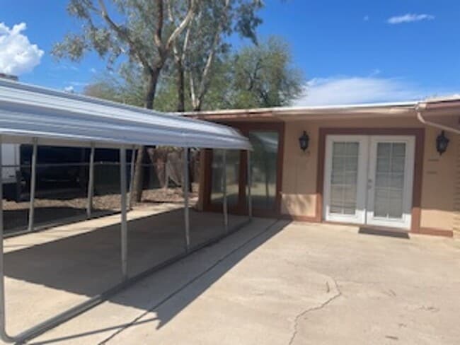 2943 E Beverly Dr in Tucson, AZ - Building Photo - Building Photo