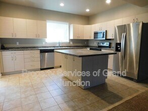 1546 Poplar Dr in Grand Junction, CO - Building Photo - Building Photo