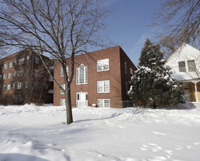 1112 C St in Lincoln, NE - Foto de edificio - Building Photo