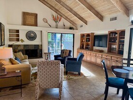 310 Forest Hills Dr in Rancho Mirage, CA - Building Photo