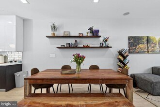 722 E Thompson St in Philadelphia, PA - Building Photo - Building Photo