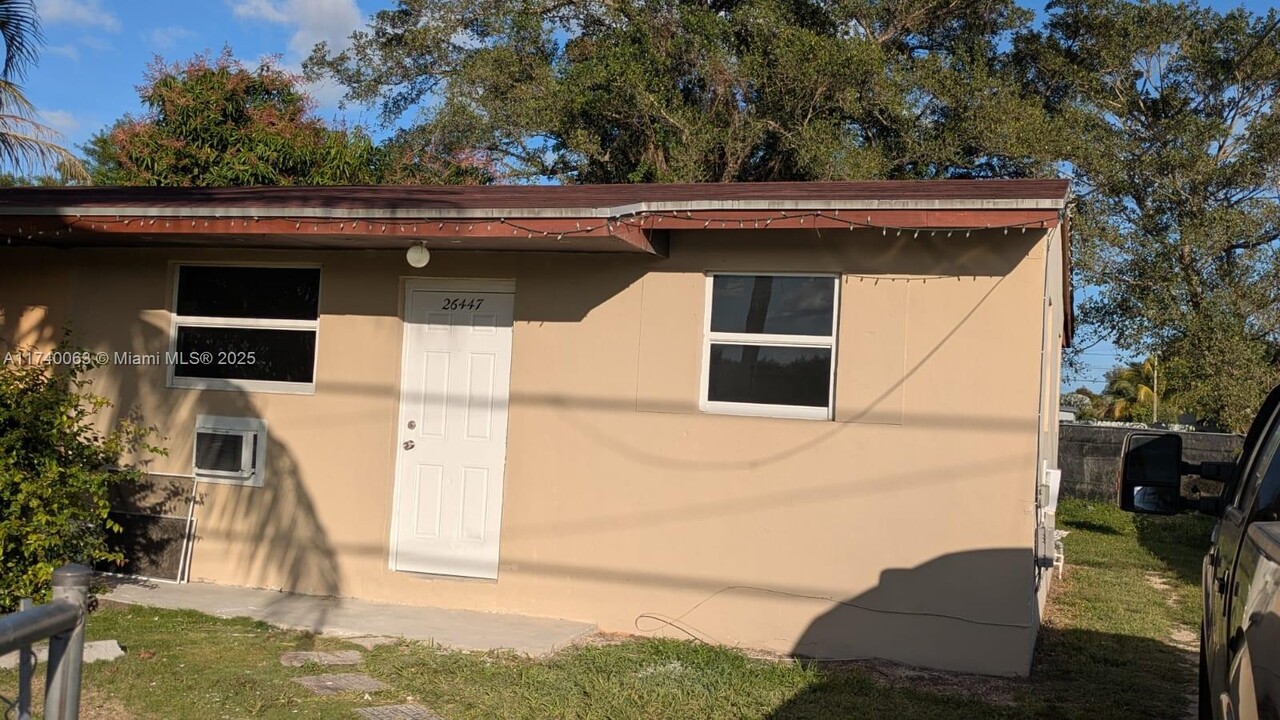 26447 SW 139th Ave in Naranja, FL - Building Photo