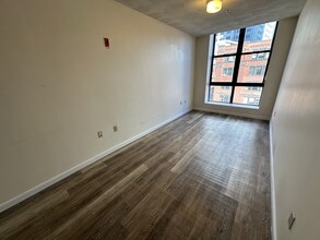 78 Essex St, Unit 3 in Boston, MA - Building Photo - Building Photo