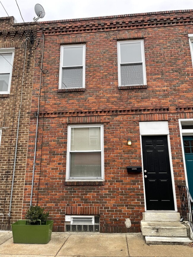 1334 S Hicks St in Philadelphia, PA - Foto de edificio - Building Photo