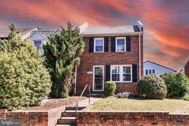 property at 2051 N Brandywine St