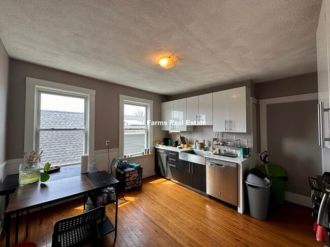 23 Granite St, Unit 3