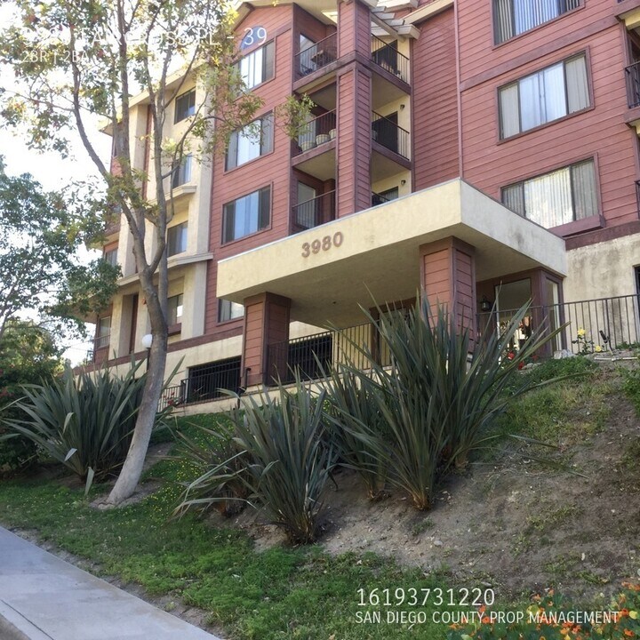 3980 Faircross Pl in San Diego, CA - Building Photo