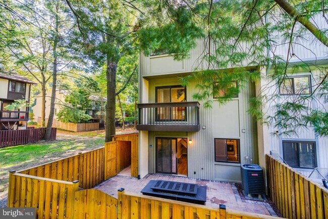 property at 2246 White Cornus Ln