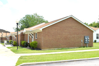 Clermont Villa Apartments in Owensville, OH - Building Photo - Building Photo