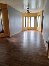 2136 W Cermak Rd, Unit 3rd Floor in Chicago, IL - Building Photo - Building Photo