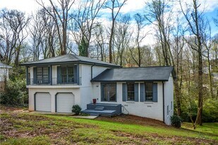 643 Navarre Dr in Stone Mountain, GA - Building Photo