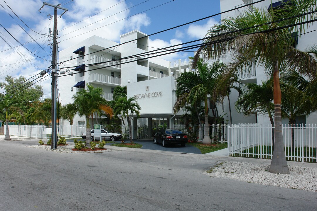 Biscayne Cove in Miami, FL - Building Photo