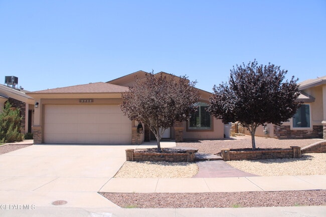 property at 3713 Loma Esteban