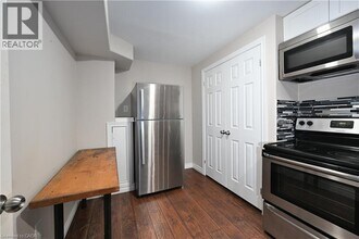 78 Pantano Dr in Hamilton, ON - Building Photo - Building Photo