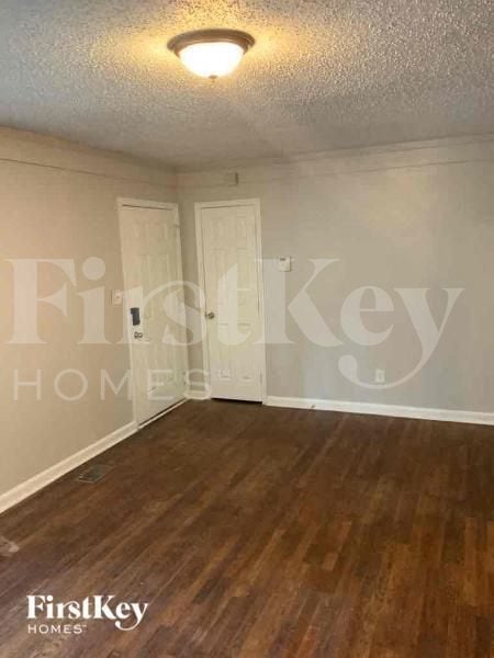 817 Beechwood Ave SW in Atlanta, GA - Building Photo - Building Photo