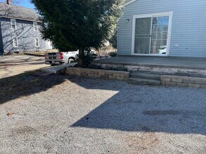 930 Prospect St, Unit 1 Bedroom 1 Bathroom in Salem, OH - Foto de edificio - Building Photo