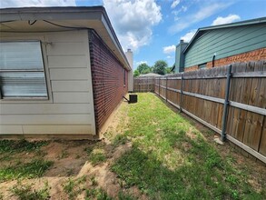 342 Spring Branch Ln in Kennedale, TX - Building Photo - Building Photo