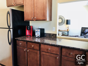 Granite City Apartments in Brooklyn Center, MN - Building Photo - Building Photo