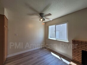 2843 Norcade Cir in Sacramento, CA - Building Photo - Building Photo