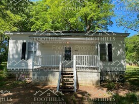 1012 Johns Ave in Belton, SC - Building Photo