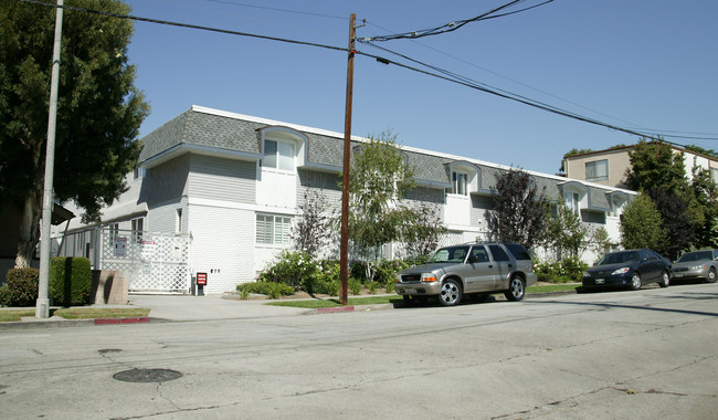 1720 Newport Ave in Long Beach, CA - Building Photo - Building Photo