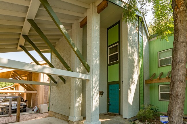 property at 1505 Bridgeway Dr