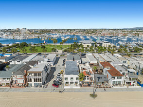 1628 W Oceanfront in Newport Beach, CA - Building Photo - Building Photo