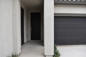 8168 Oxbow Landing Loop in Roseville, CA - Building Photo - Building Photo