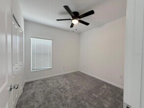 5750 Gingham Dr in Kissimmee, FL - Building Photo - Building Photo