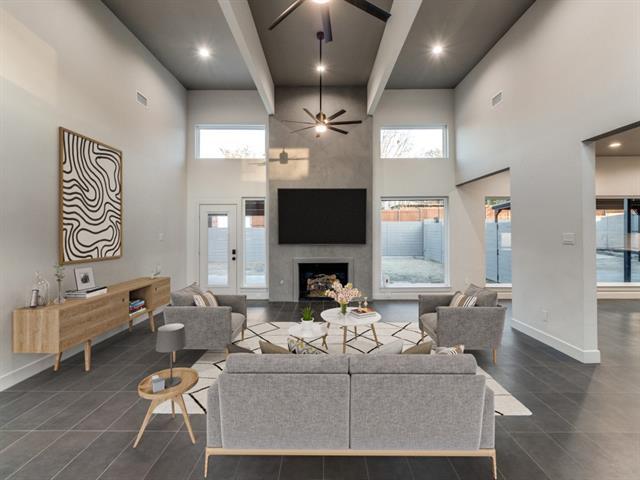 11510 Midway Rd in Dallas, TX - Building Photo - Building Photo