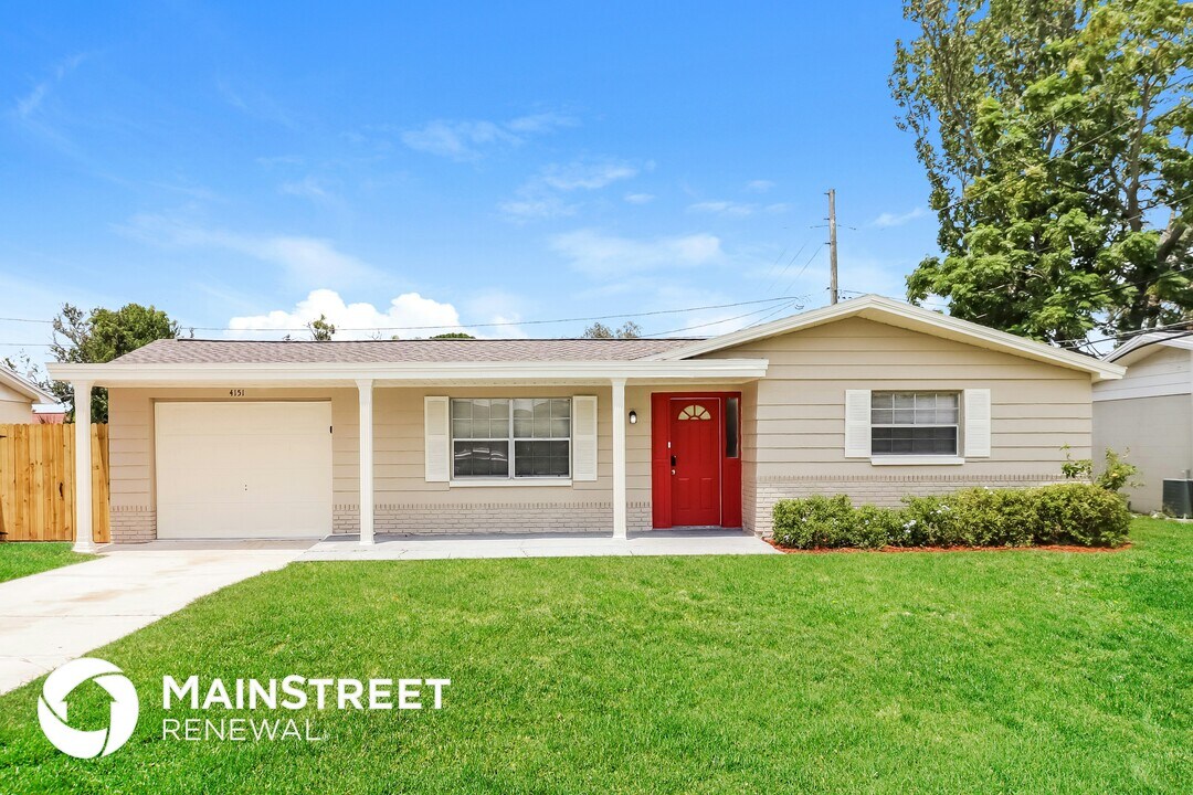 4151 Ridgefield Ave in Holiday, FL - Building Photo
