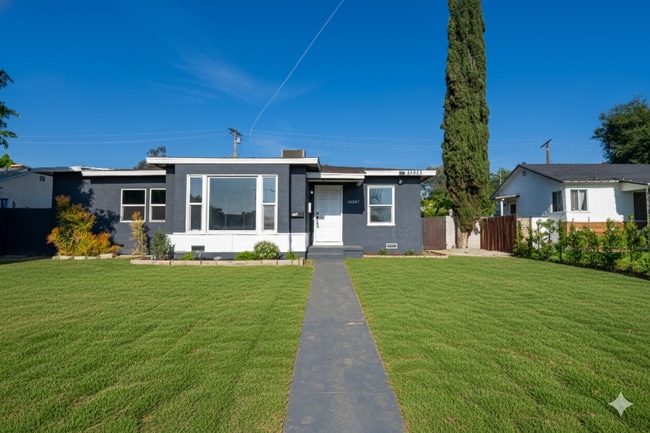 property at 14947 Chatsworth St