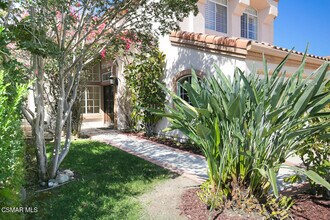 1811 Fox Springs Cir in Thousand Oaks, CA - Building Photo - Building Photo
