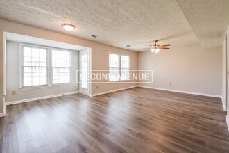 5002 Penscot Way in Stone Mountain, GA - Building Photo - Building Photo